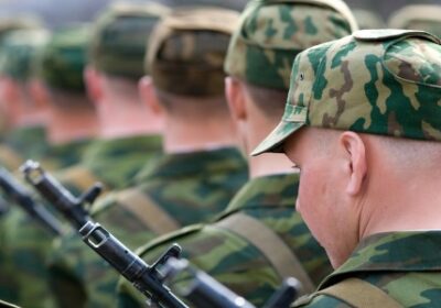 Как правильно сняться с учета в военкомате